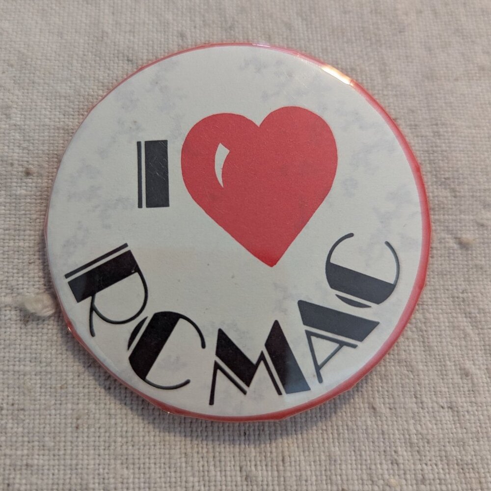Vintage I Heart RCMAC pin/button